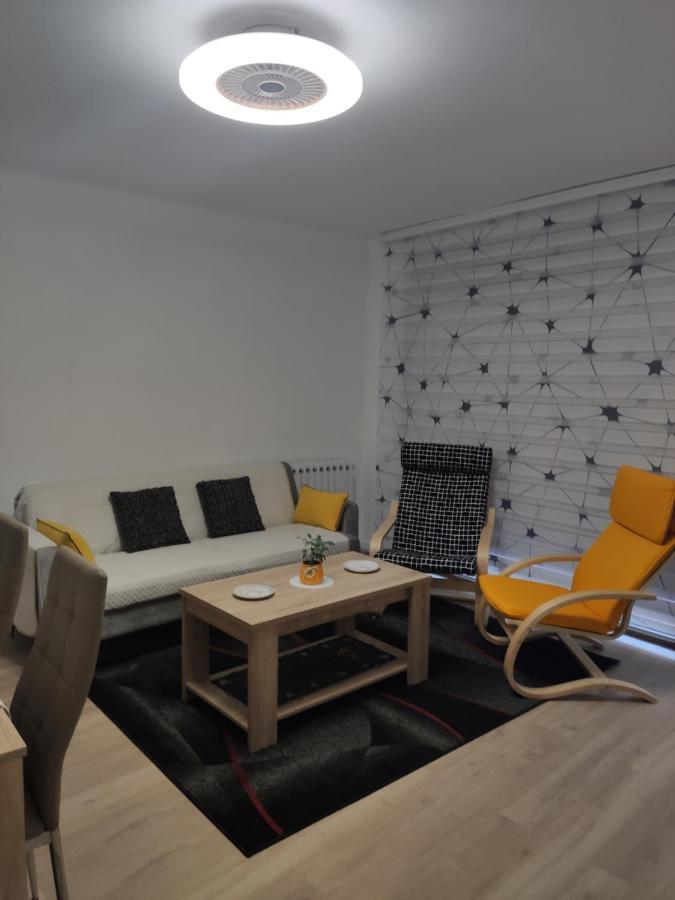Apartamento Estel La Seu d'Urgell Buitenkant foto