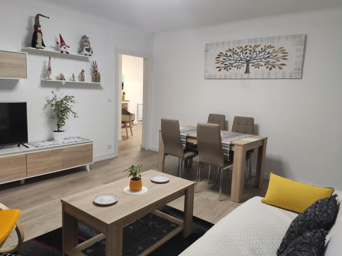 Apartamento Estel La Seu d'Urgell Buitenkant foto