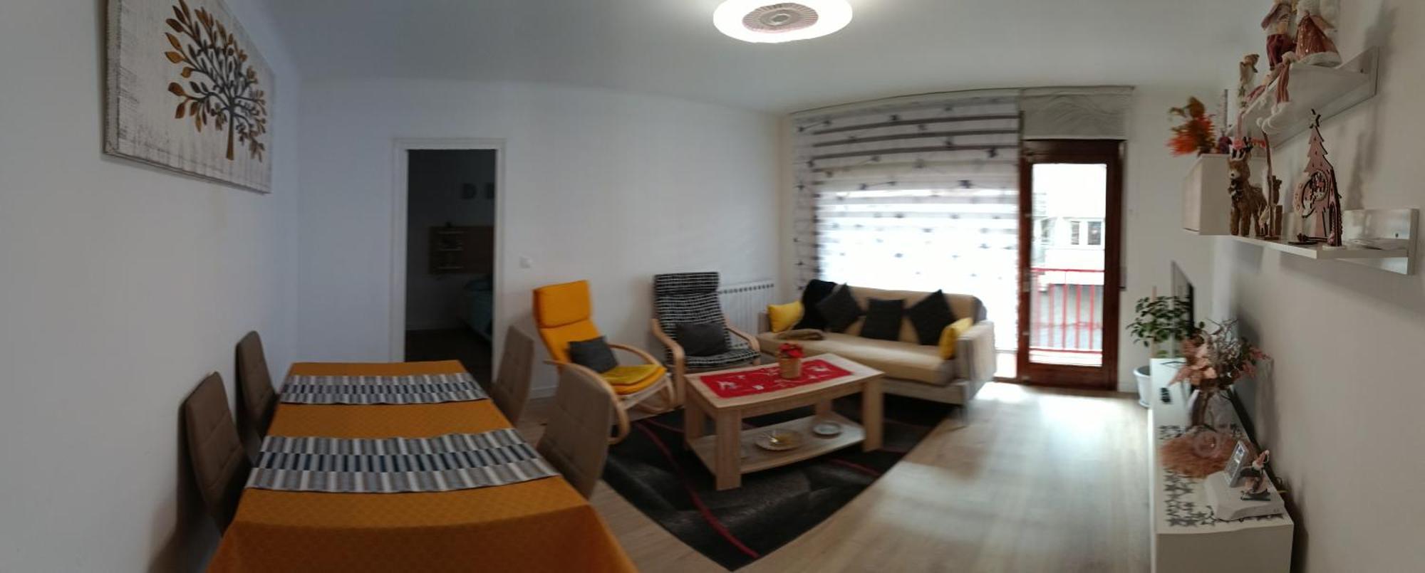 Apartamento Estel La Seu d'Urgell Buitenkant foto